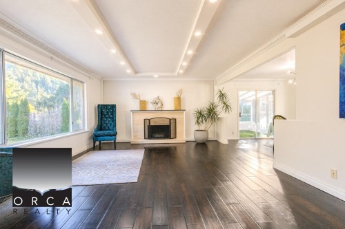 4380 Woodcrest Road, West Vancouver, BC 
