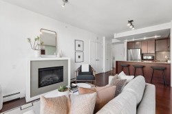 1101-158 13th Street WNorth Vancouver, BC V7M 0A7