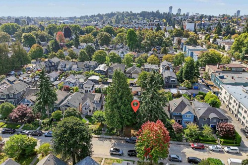 462 19Th Avenue W, Vancouver, BC 