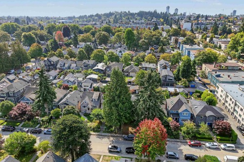 462 19Th Avenue W, Vancouver, BC 