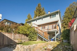 355 4th Street E North Vancouver, BC V7L 1J3
