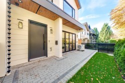1-2686 Mcgill Street  Vancouver, BC V5K 1H3