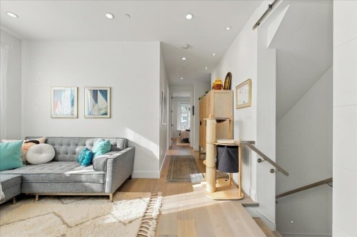 4837 Ross Street, Vancouver, BC 