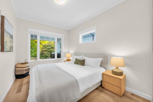 853 20Th Avenue E, Vancouver, BC 