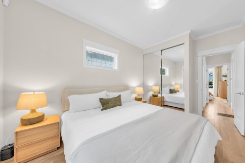 853 20Th Avenue E, Vancouver, BC 