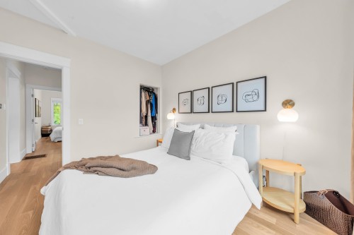 853 20Th Avenue E, Vancouver, BC 