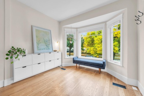 853 20Th Avenue E, Vancouver, BC 