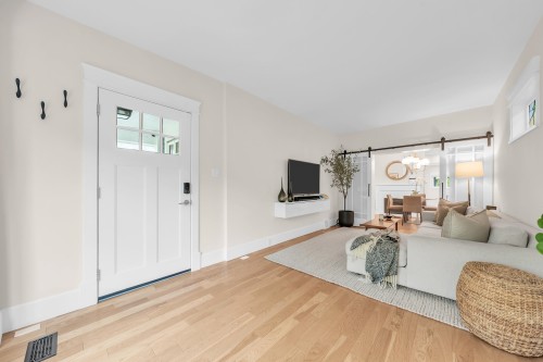 853 20Th Avenue E, Vancouver, BC 