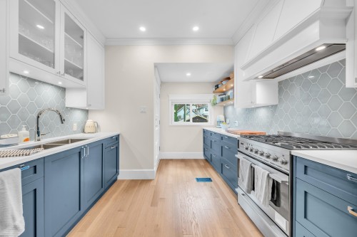 853 20Th Avenue E, Vancouver, BC 