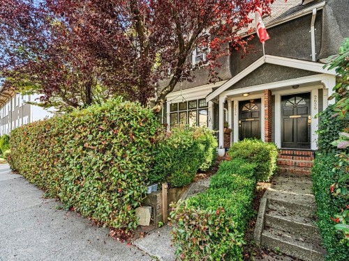 2634 Hemlock Street, Vancouver, BC 