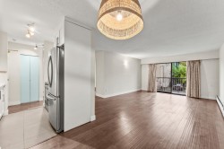 203-1611 3rd Avenue E Vancouver, BC V5N 1H1