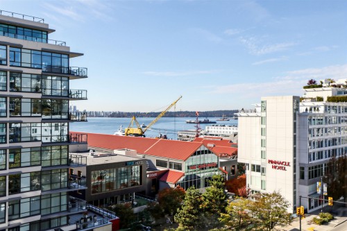 806-168 Esplanade Avenue E North Vancouver, BC V7L 4X8