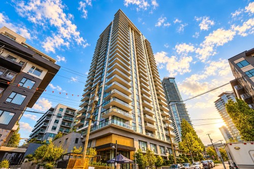 2310-626 Claremont Street  Coquitlam, BC V3J 0T1