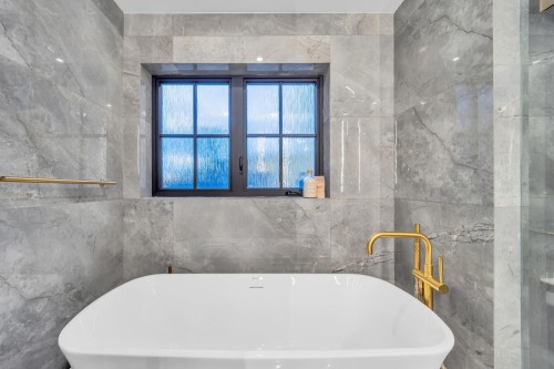 1443 57Th Avenue W, Vancouver, BC 
