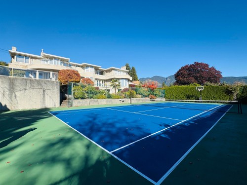 620 Knockmaroon Road, West Vancouver, BC 