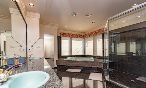 620 Knockmaroon Road, West Vancouver, BC 
