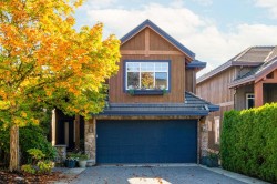 3233 Chartwell Lane  Coquitlam, BC V3E 3N1