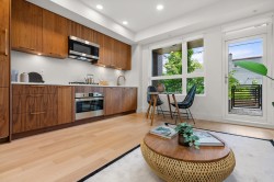 106-2550 Garden Drive  Vancouver, BC V5N 4X6