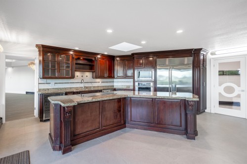 1151 Millstream Road, West Vancouver, BC 