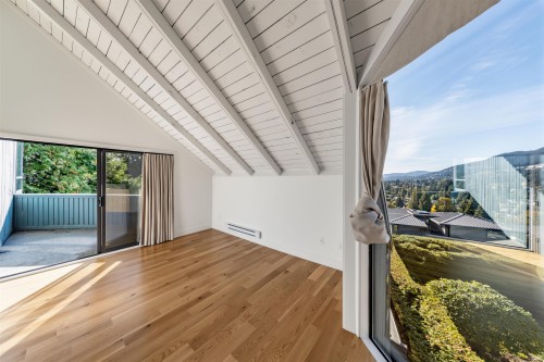 975 Aubeneau Crescent, West Vancouver, BC 