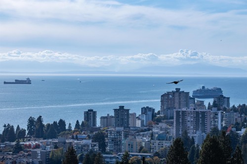 975 Aubeneau Crescent, West Vancouver, BC 