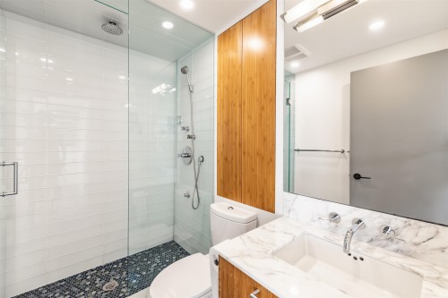 975 Aubeneau Crescent, West Vancouver, BC 