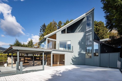 975 Aubeneau Crescent, West Vancouver, BC 