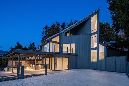 975 Aubeneau Crescent, West Vancouver, BC 