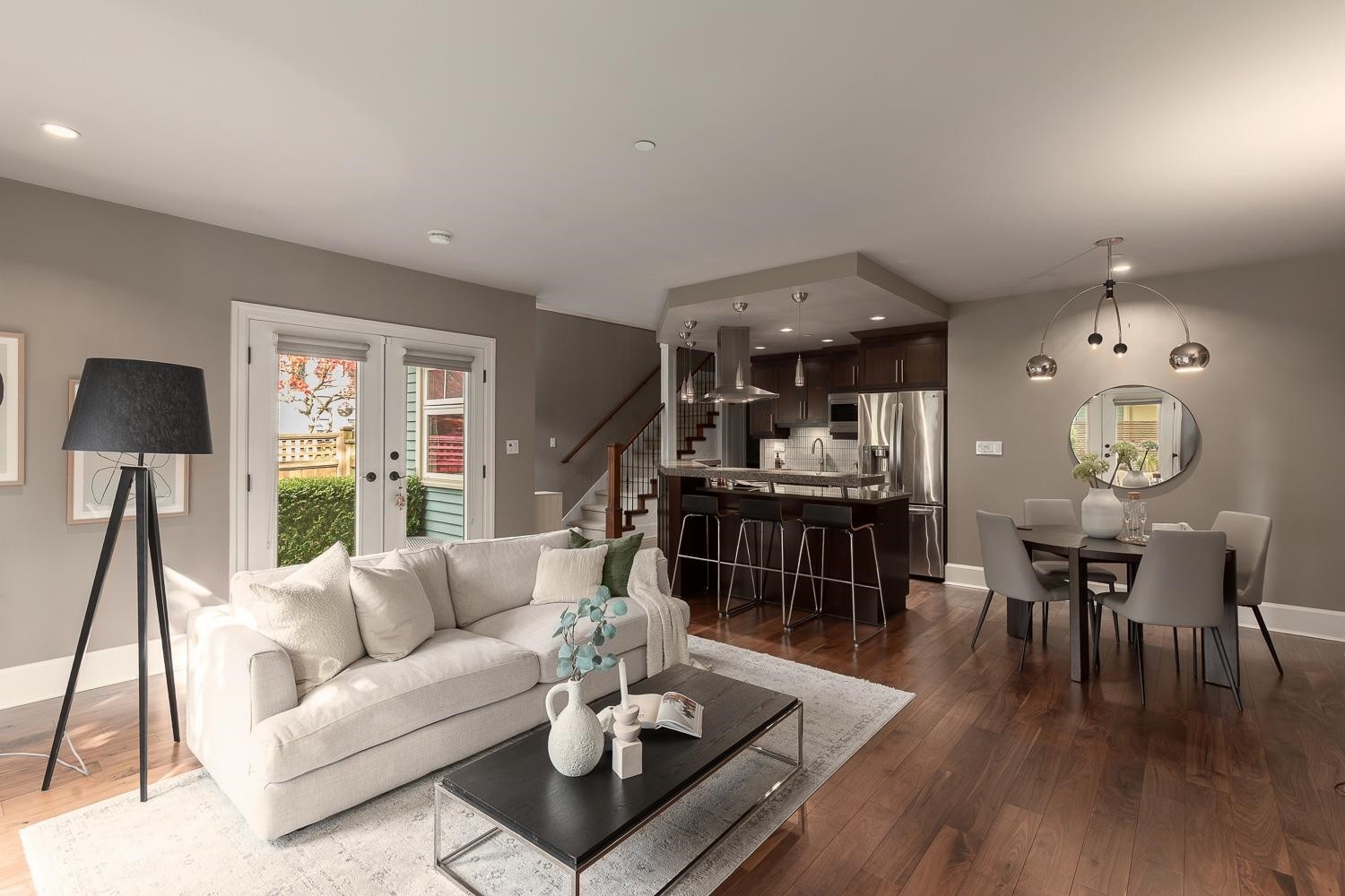850 10Th Avenue E, Vancouver, BC