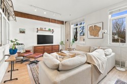 202-2556 Hastings Street E Vancouver, BC V5K 1Z3