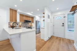 29-4311 Sophia Street  Vancouver, BC V5V 3V6