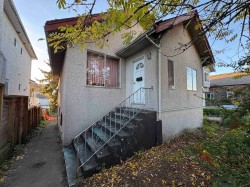 4539 Victoria Drive  Vancouver, BC V5N 4N7