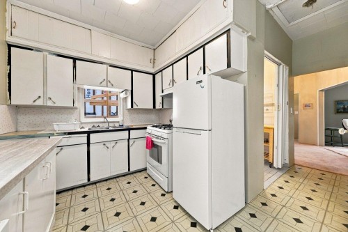 4153 John Street, Vancouver, BC 