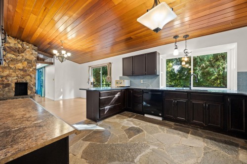 3290 Hazel Avenue, Coquitlam, BC 