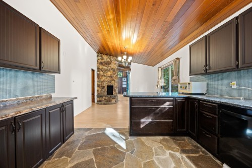 3290 Hazel Avenue, Coquitlam, BC 