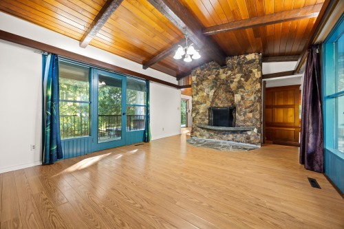 3290 Hazel Avenue, Coquitlam, BC 