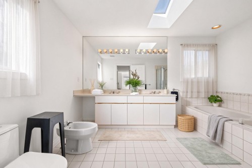 6835 Heather Street, Vancouver, BC 