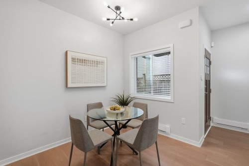 248 6Th Street E, North Vancouver, BC 