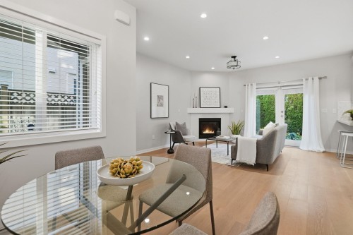 248 6Th Street E, North Vancouver, BC 