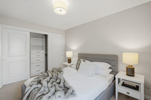 248 6Th Street E, North Vancouver, BC 