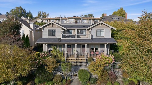 248 6Th Street E, North Vancouver, BC 