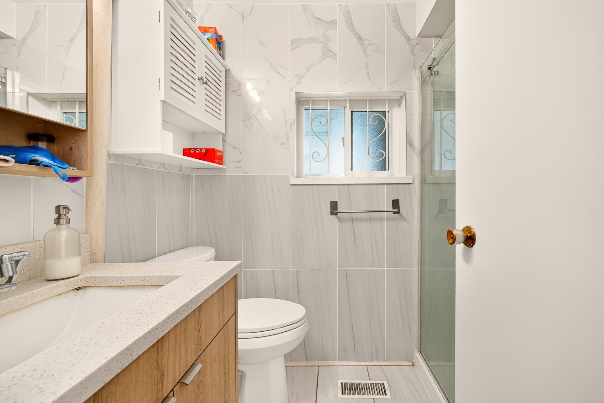 777 Pender Street E, Vancouver, BC