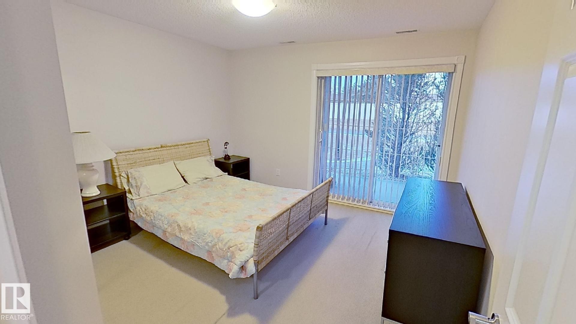 119 12110 106 Avenue Nw, Edmonton, AB - Indoor Photo Showing Bedroom