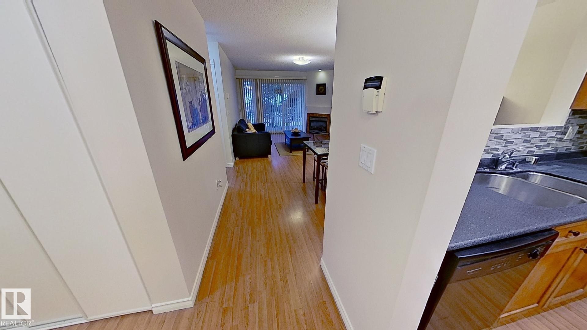 119 12110 106 Avenue Nw, Edmonton, AB - Indoor Photo Showing Other Room