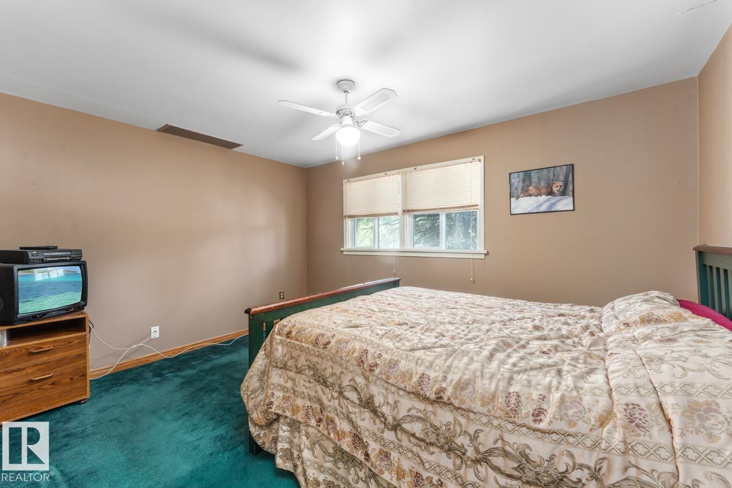4715 47 Avenue, Cold Lake, AB - Indoor Photo Showing Bedroom