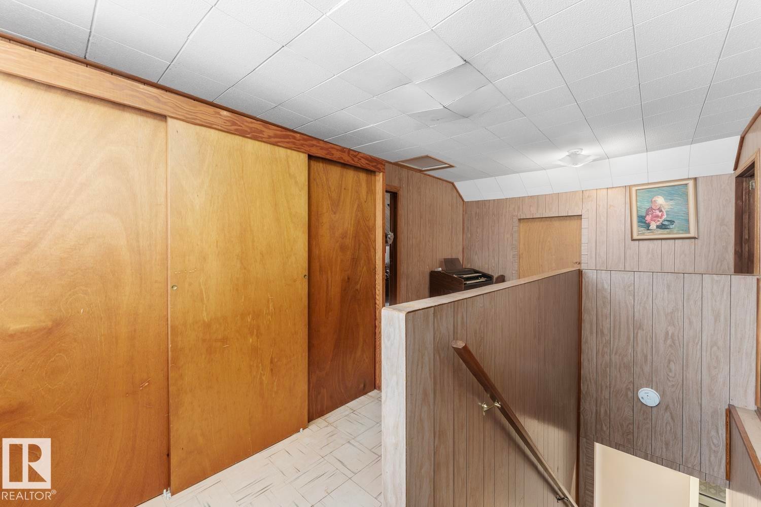 4715 47 Avenue, Cold Lake, AB - Indoor Photo Showing Other Room