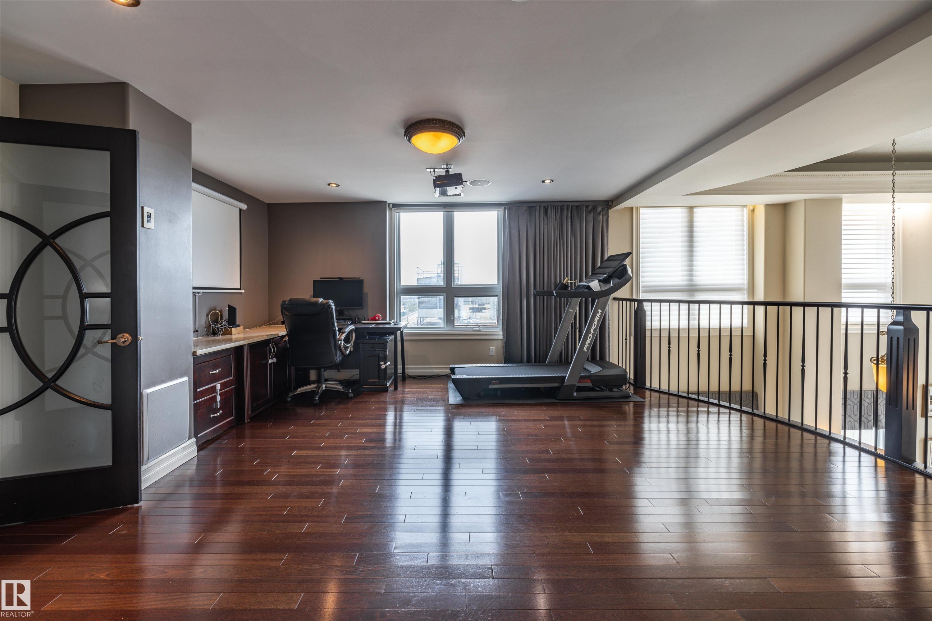 1801 9939 109 Street, Edmonton, AB - Indoor Photo Showing Other Room