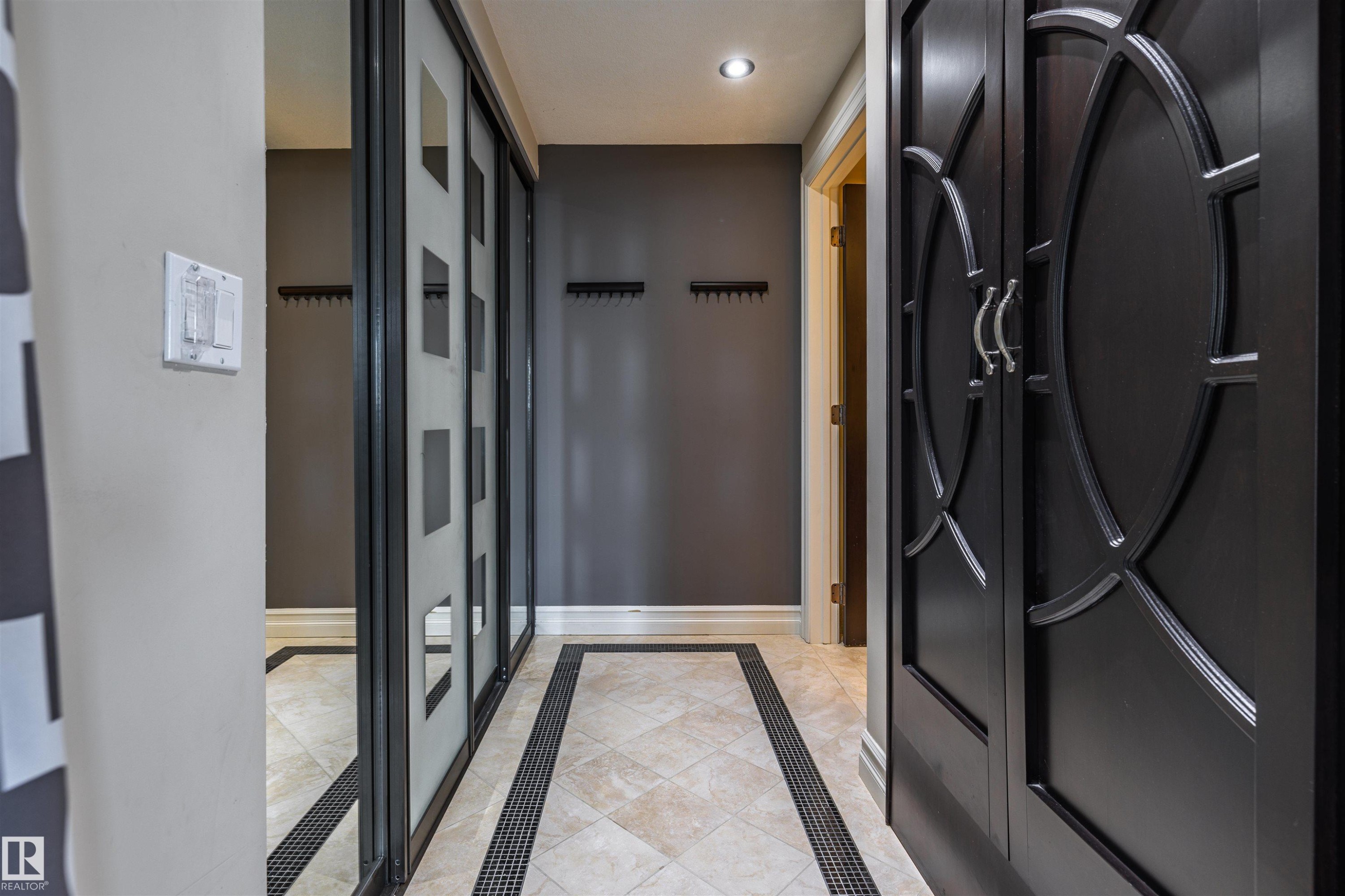 1801 9939 109 Street, Edmonton, AB - Photo Showing Other Room