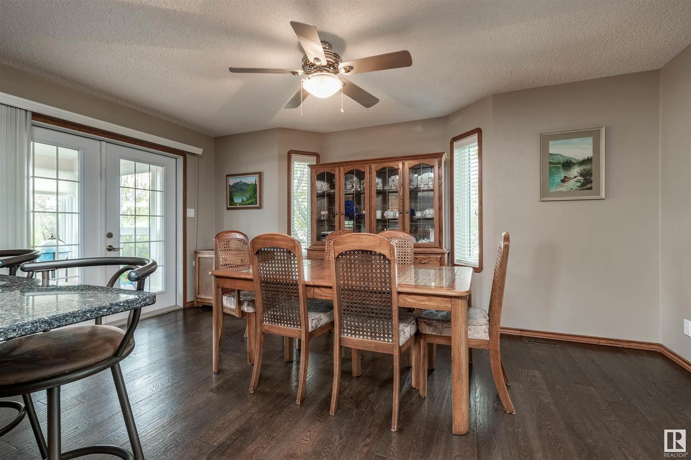 4126 46 Street, Vegreville, AB - Indoor Photo Showing Dining Room