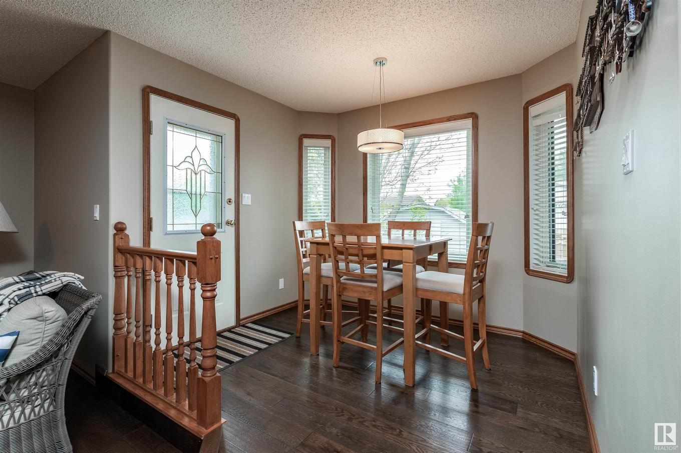 4126 46 Street, Vegreville, AB - Indoor Photo Showing Dining Room